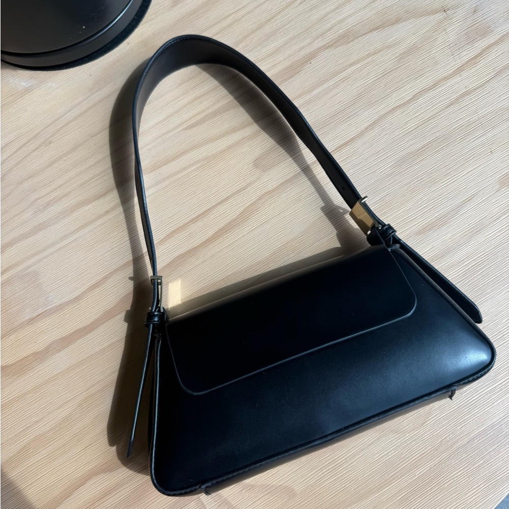 Zara Black Minimalist Shoulder Bag